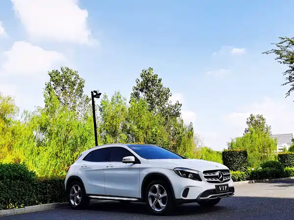 Mercedes-Benz GLA 2019