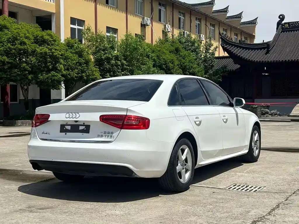 Audi A4L 2013