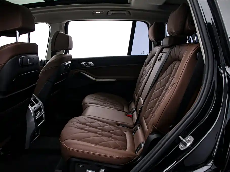 BMW X7 2024 — фото 14