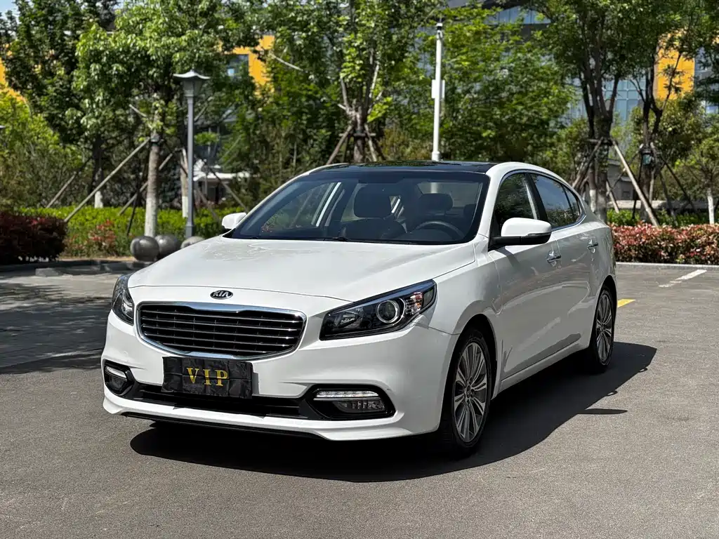 Kia K4 2015 — фото 1