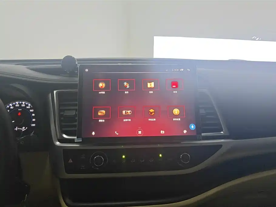 Toyota Highlander 2021 — фото 13