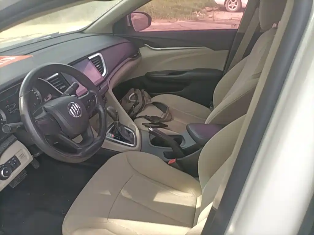 Buick Excelle GT 2017 — фото 15