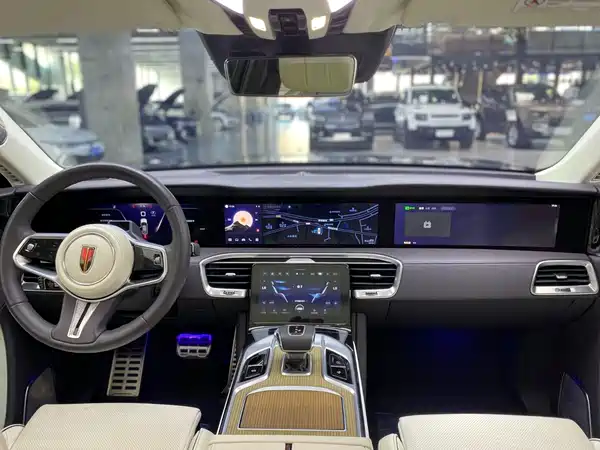 Hongqi E-HS9 2023
