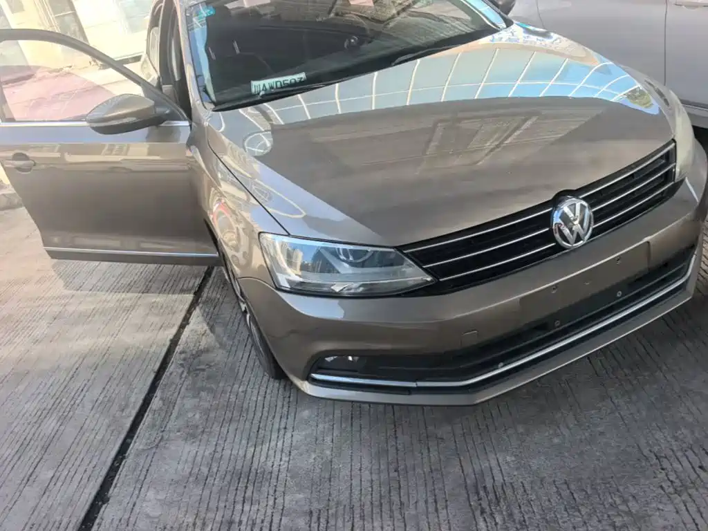 Volkswagen Sagitar 2017