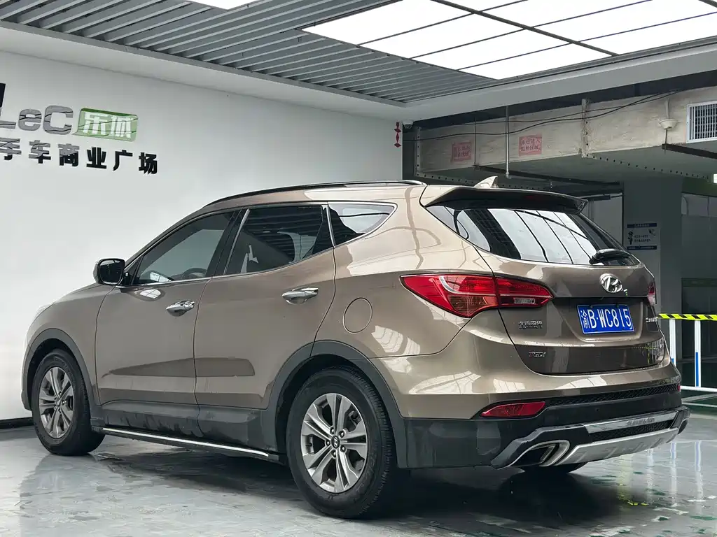 Hyundai Santa Fe 2016 — фото 13