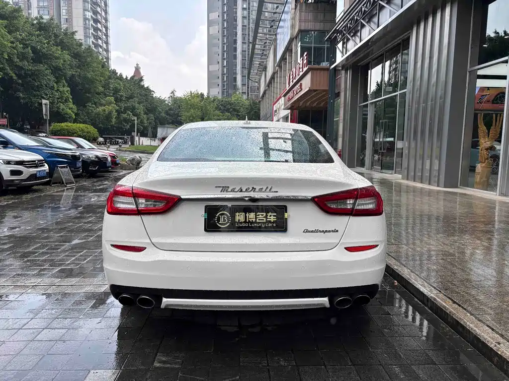 Maserati Quattroporte 2015 — фото 4