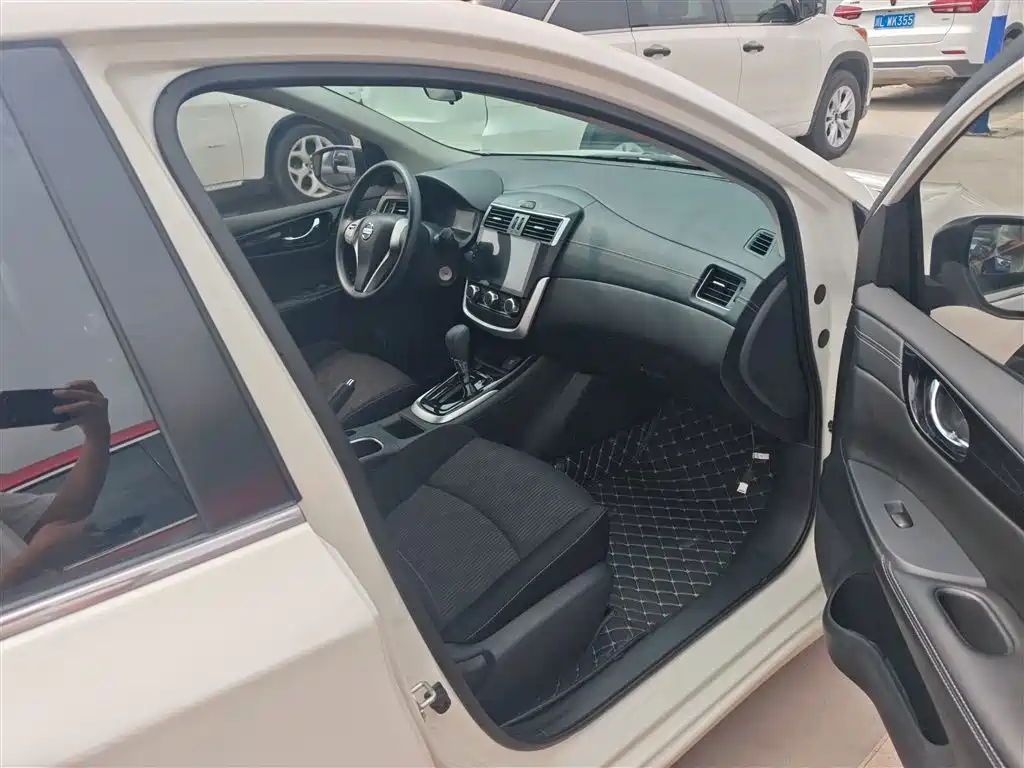 Nissan Tiida 2019 — фото 25