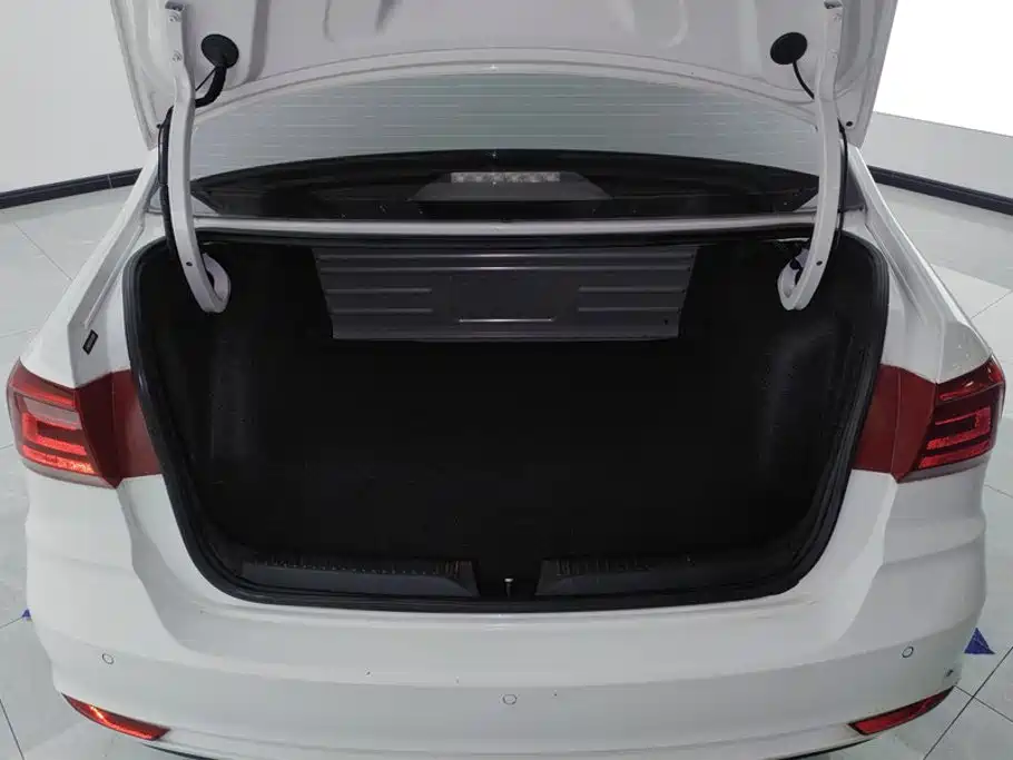 Volkswagen Santana 2018