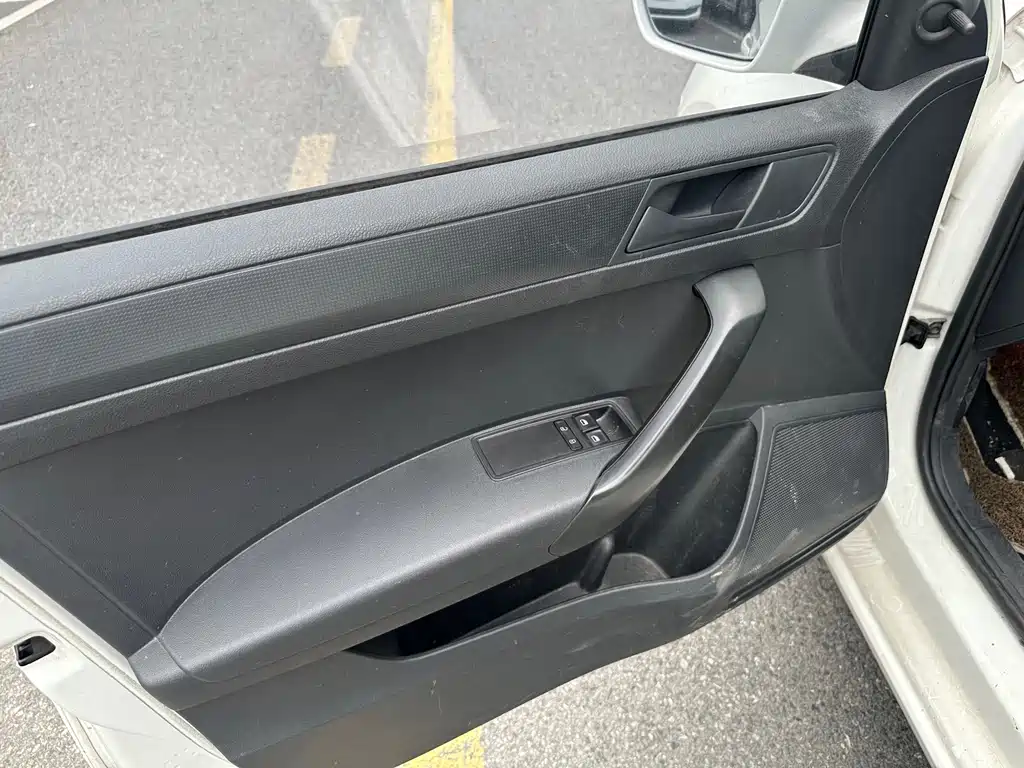 Volkswagen Santana 2016