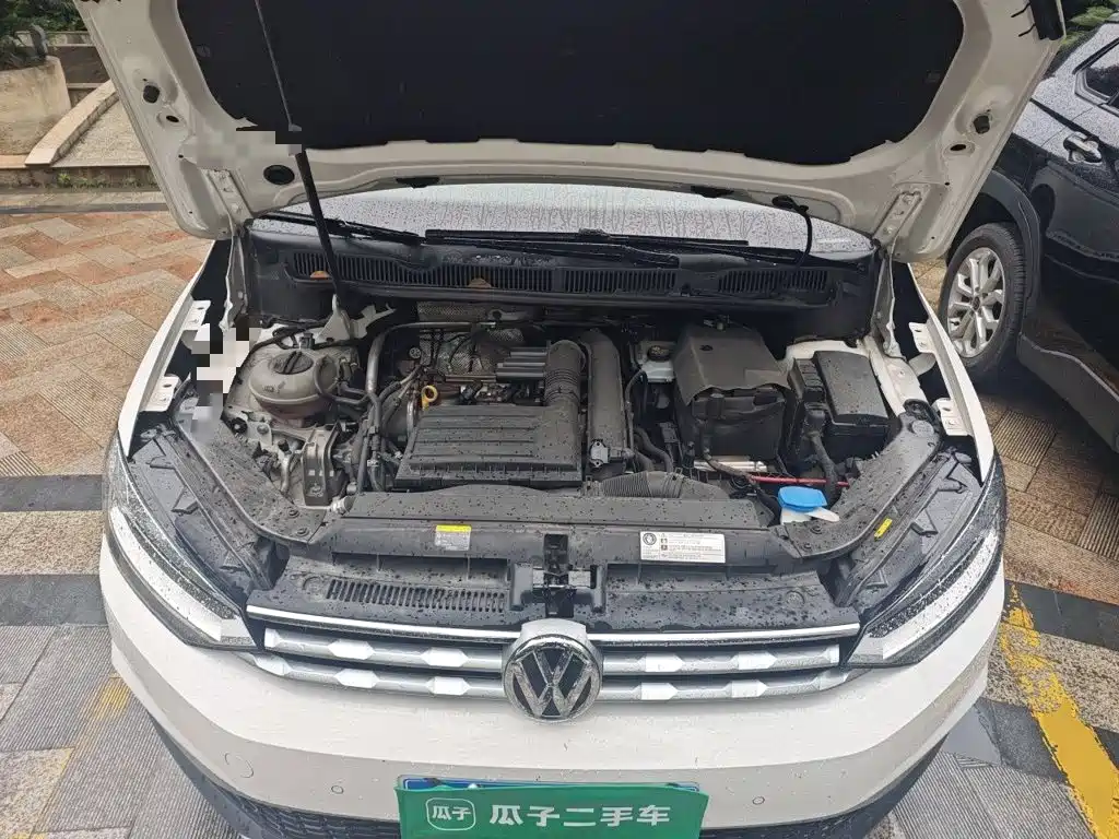 Volkswagen Touran 2018 — фото 11