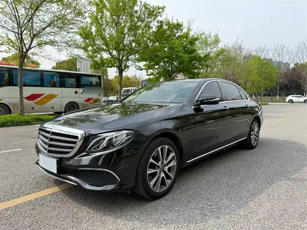Mercedes-Benz E-Class 2020 — фото 1