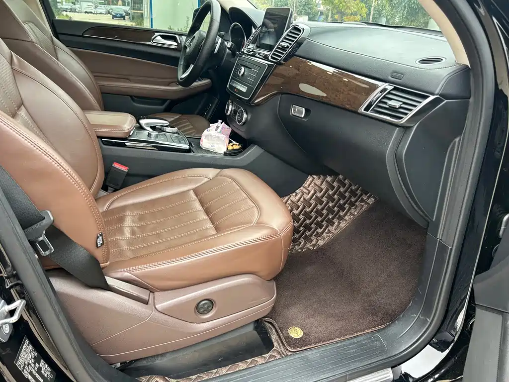 Mercedes-Benz GLS 2020 — фото 28