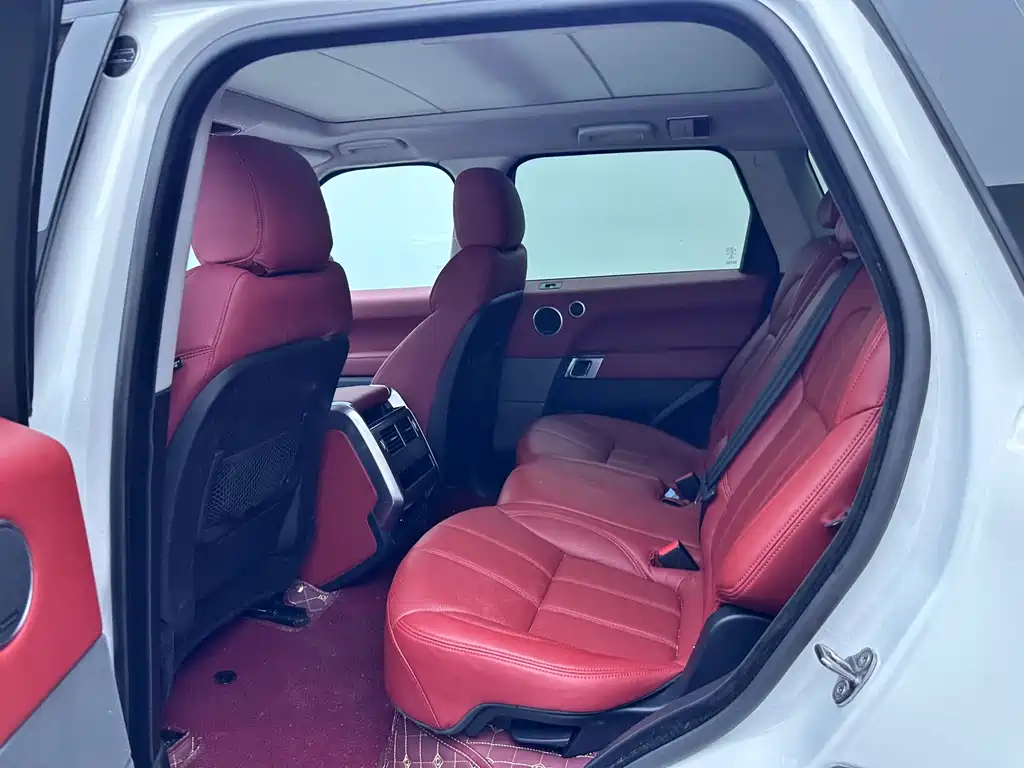Land Rover Range Rover Sport 2017 — фото 18
