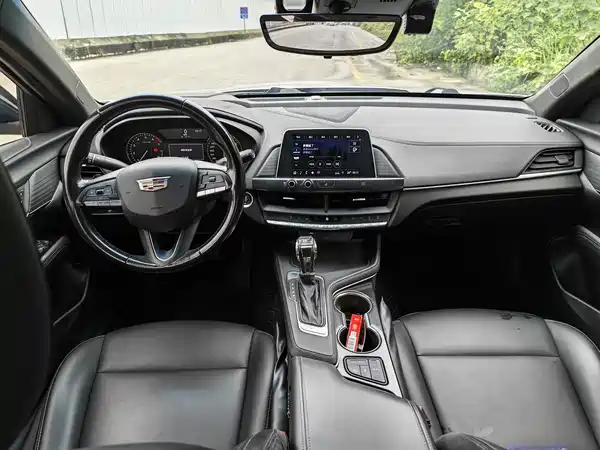 Cadillac CT4 2020