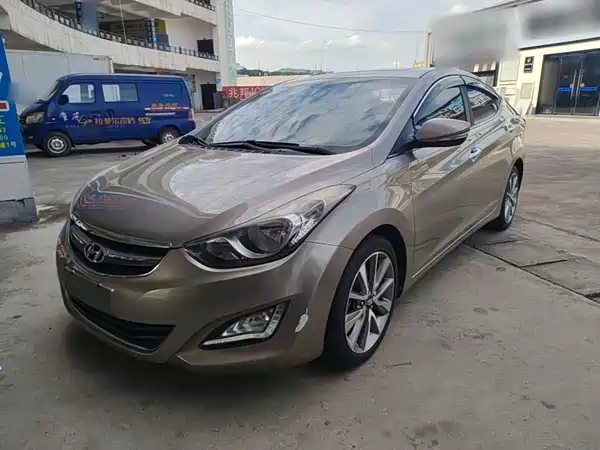 Hyundai Elantra Langdong 2015