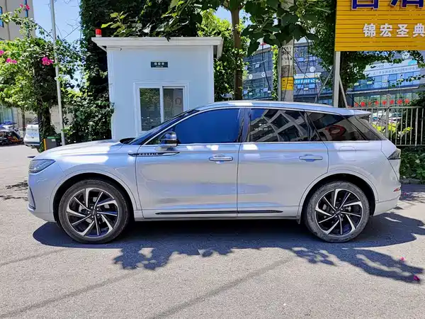 Lincoln Corsair 2024