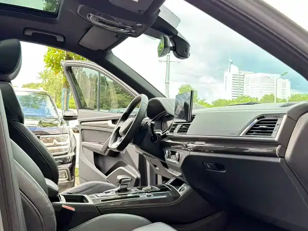 Audi Q5L Sportback 2021