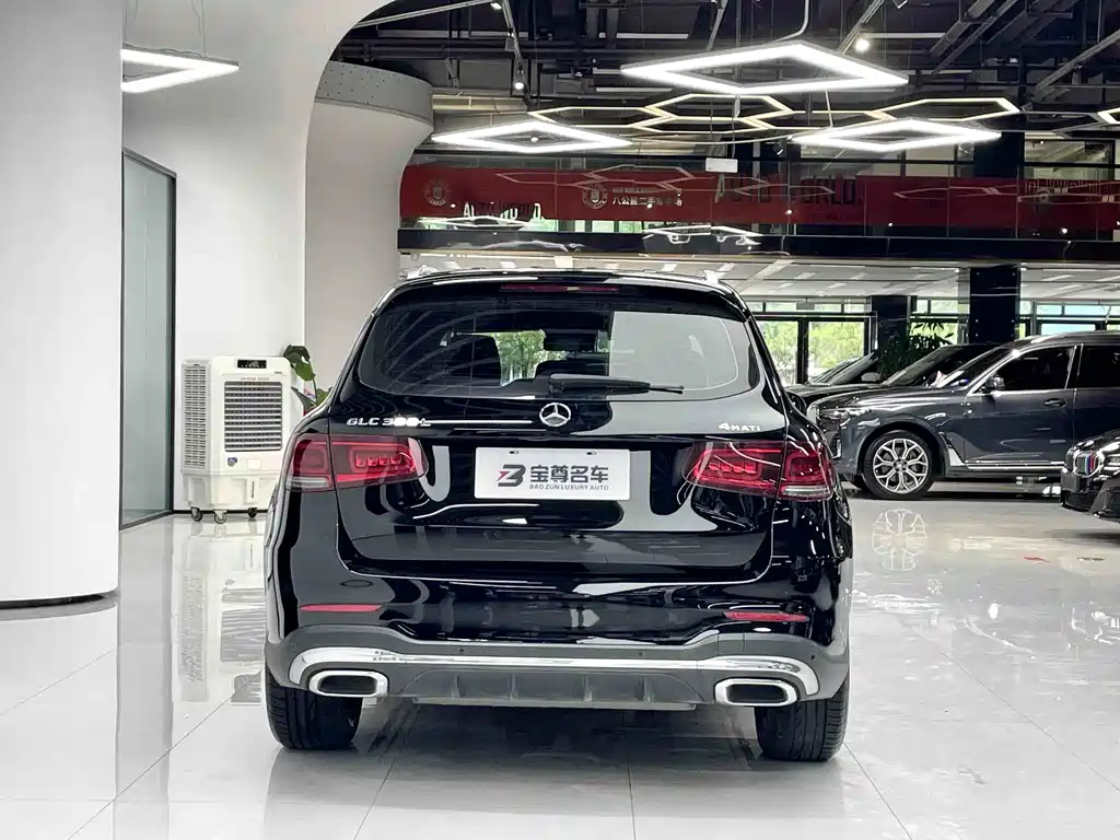 Mercedes-Benz GLC 2021 — фото 12