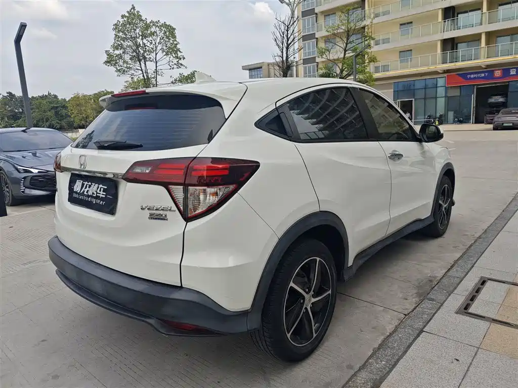 Honda Vezel 2020 — фото 5