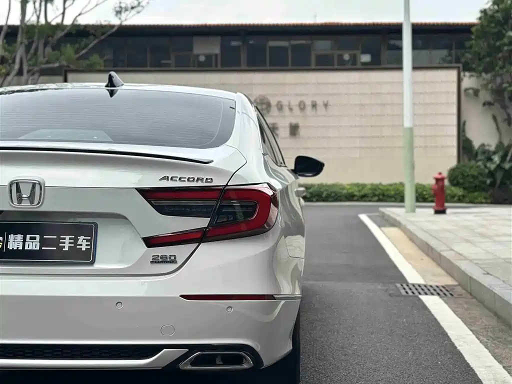 Honda Accord 2022 — фото 11