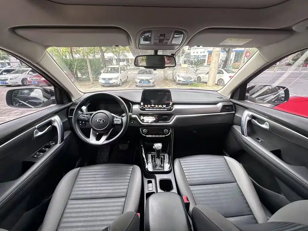 Kia Sportage 2020 — фото 8