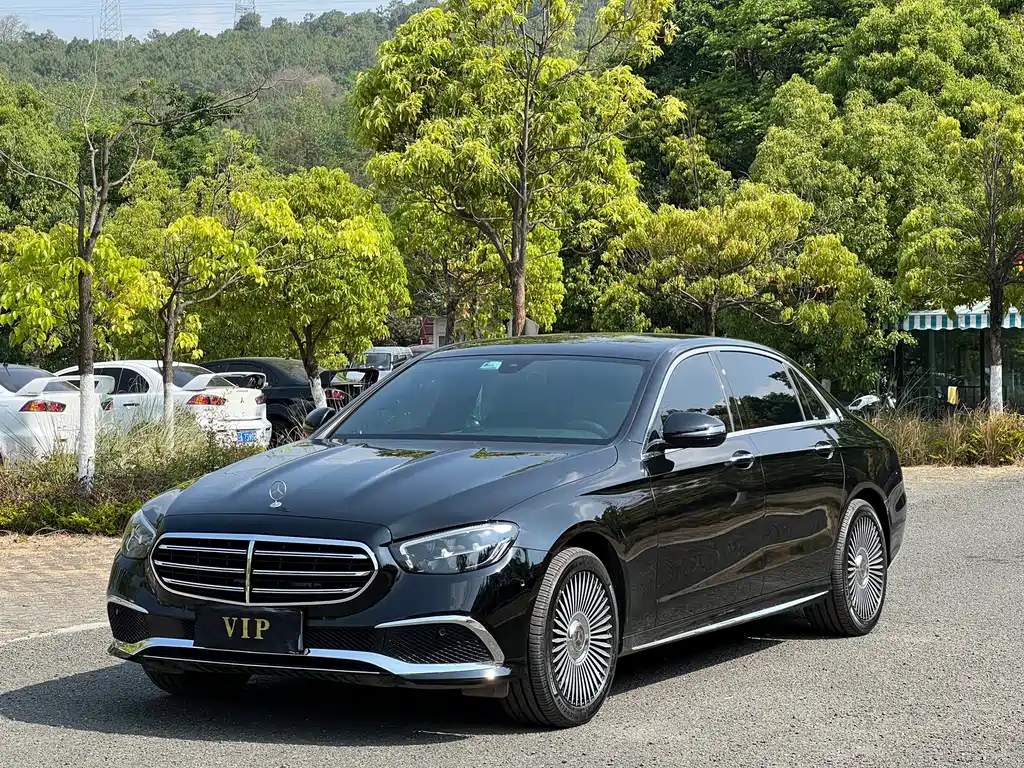 Mercedes-Benz E-Class 2023 — фото 1
