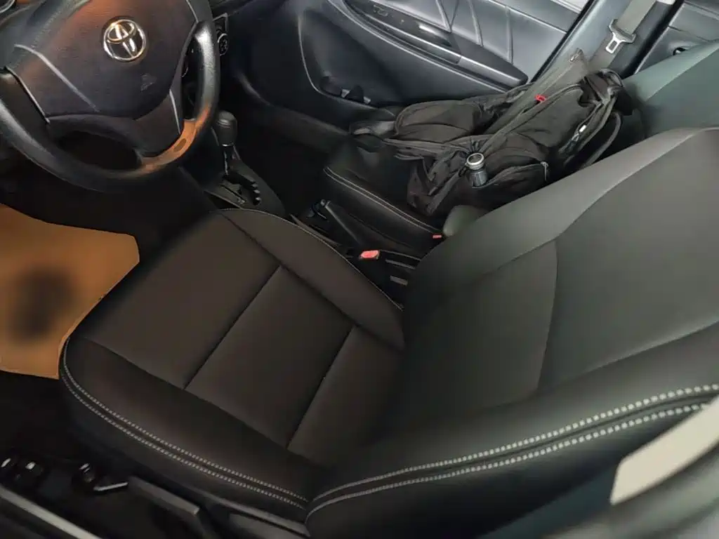 Toyota Yaris L 2017 — фото 15