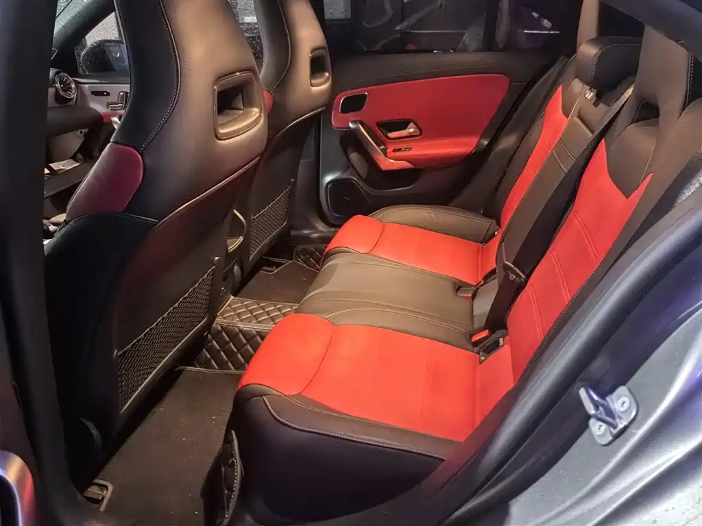Mercedes-Benz CLA AMG 2023 — фото 5
