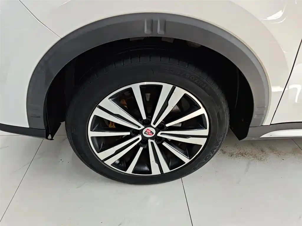 Roewe RX5 2020 — фото 23