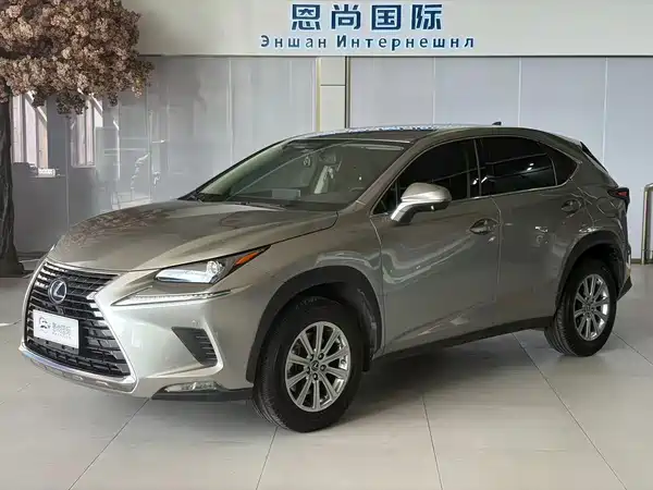 Lexus NX 2021