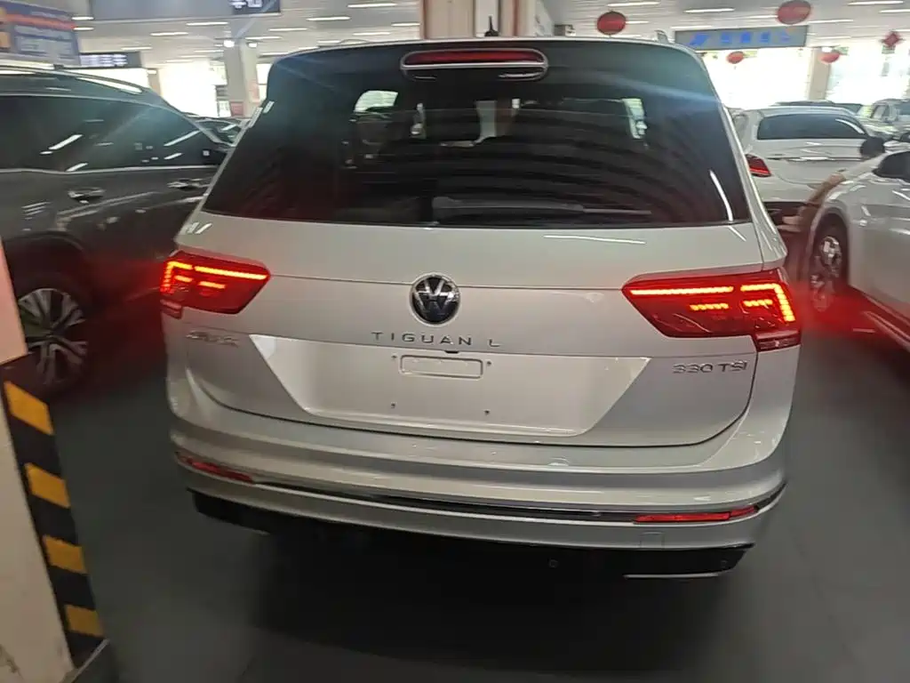 Volkswagen Tiguan L 2021 — фото 6