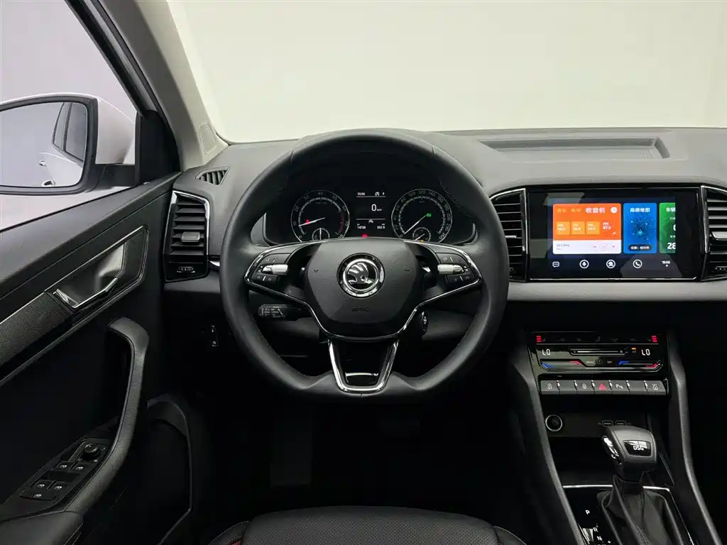 Skoda Karoq 2021 — фото 19
