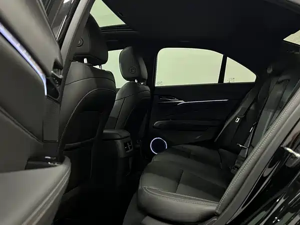 Cadillac CT4 2023