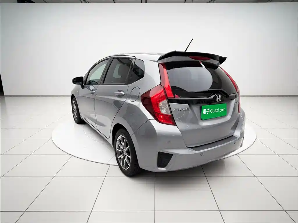 Honda Fit 2017 — фото 5