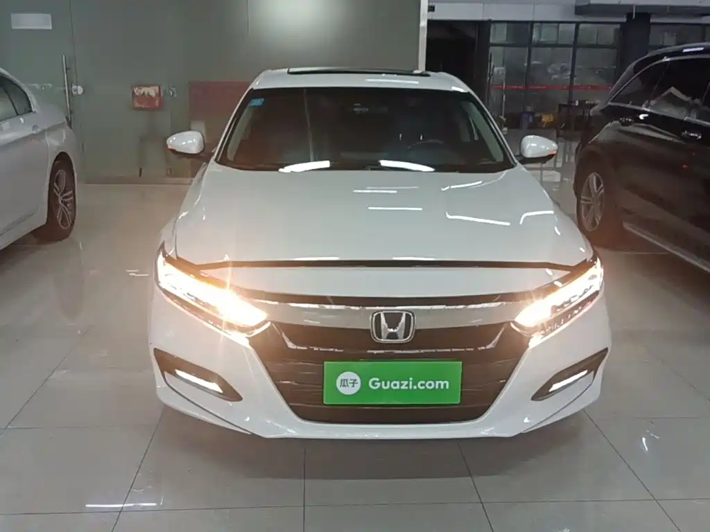 Honda Accord 2018 — фото 3