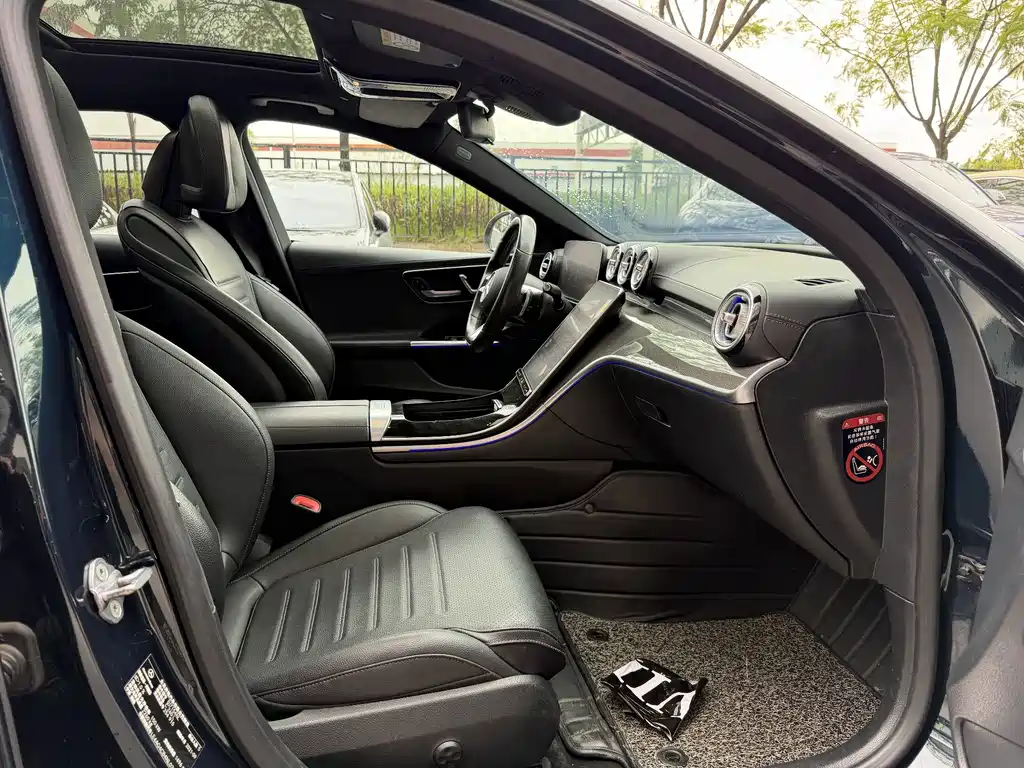 Mercedes-Benz C-Class 2022