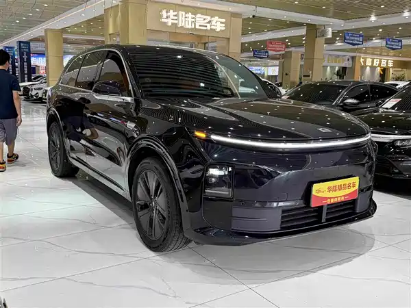 Li Auto L6 2024