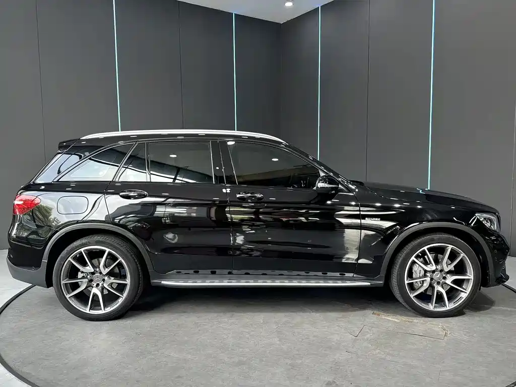 Mercedes-Benz GLC AMG 2018 — фото 5