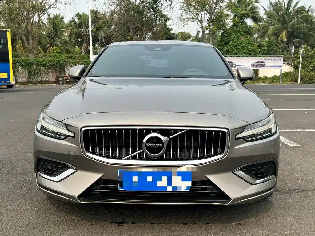 Volvo S60 2020 — фото 2