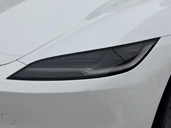 Tesla Model 3 2026
