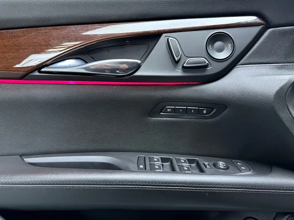 Cadillac CT6 2021 — фото 13