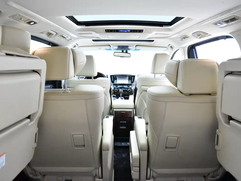 Toyota Alphard 2018 — фото 21