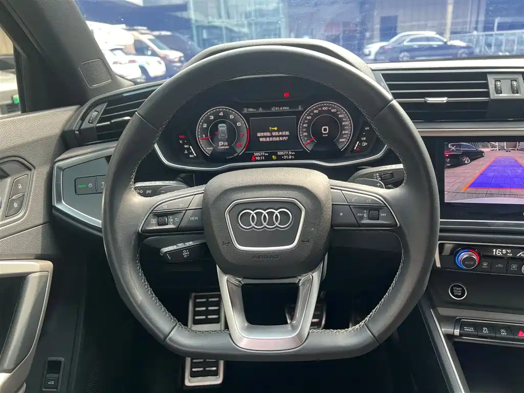 Audi Q3 2023 — фото 13