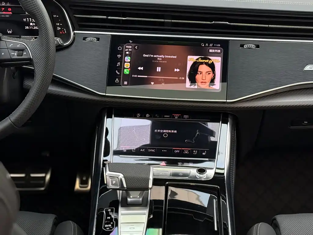 Audi SQ7 2025 — фото 19