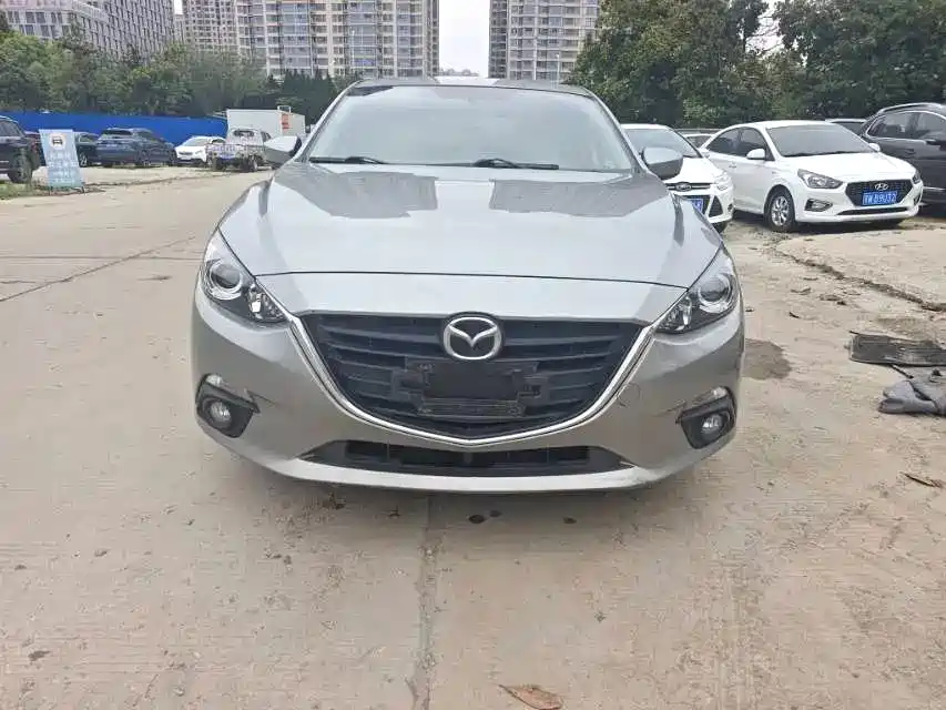 Mazda 3 Axela 2016 — фото 3