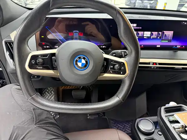BMW iX 2022