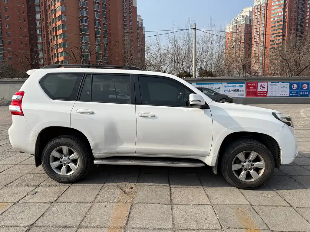 Toyota Prado 2016 — фото 17