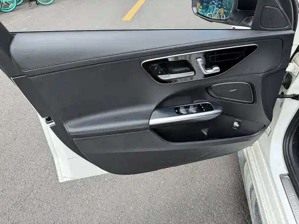 Mercedes-Benz C-Class 2022