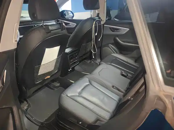 Audi Q8 2020