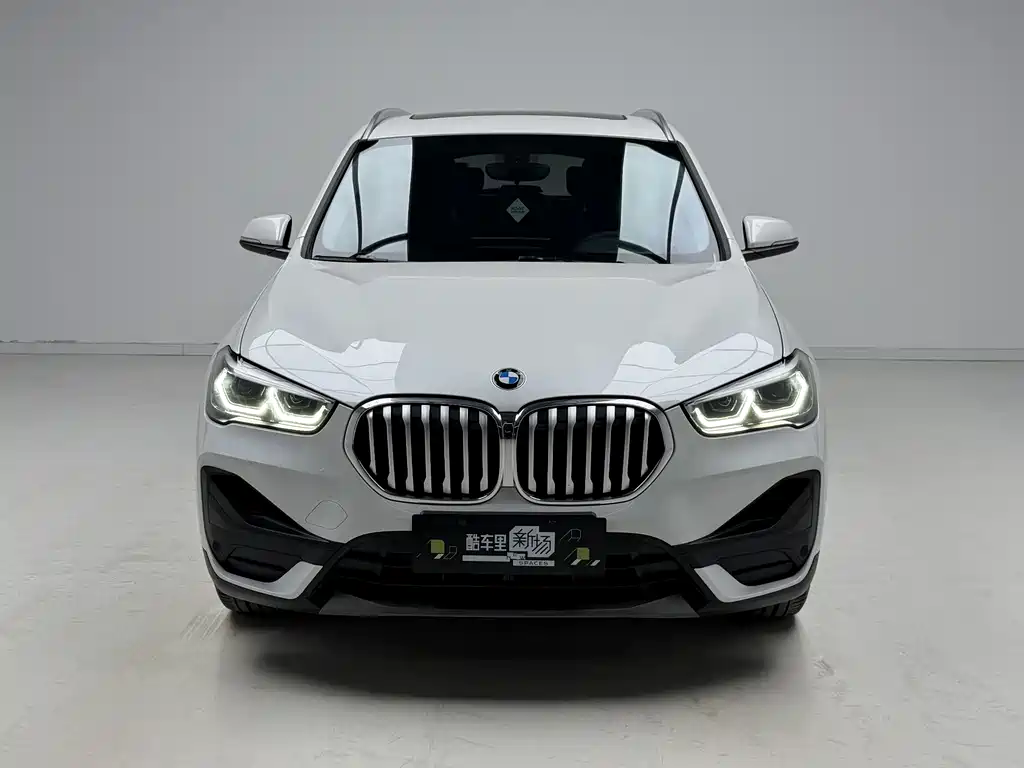 BMW X1 2021 — фото 2